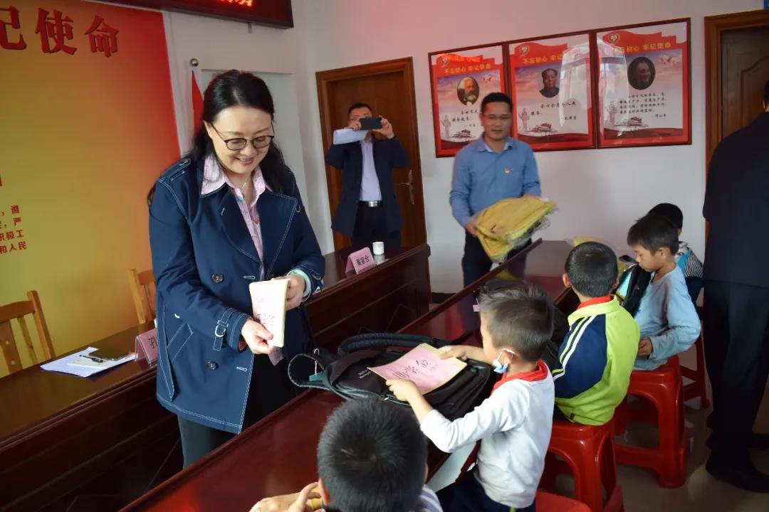 【“我为群众办实事”典型案例】美高梅集团
用好困难帮扶机制 畅通62名困难职工子女求学路 【“我为群众办实事”典型案例】美高梅集团
用好困难帮扶机制 畅通62名困难职工子女求学路