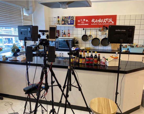 【聚焦广交会】珠江桥牌的“云摆摊” 【聚焦广交会】珠江桥牌的“云摆摊”