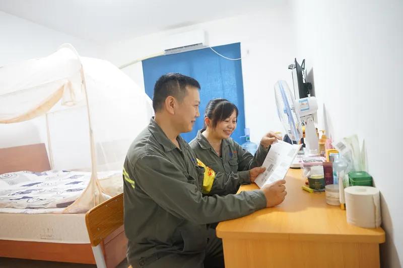 广青科技:114对双职工入住“夫妻楼” 广青科技:114对双职工入住“夫妻楼”