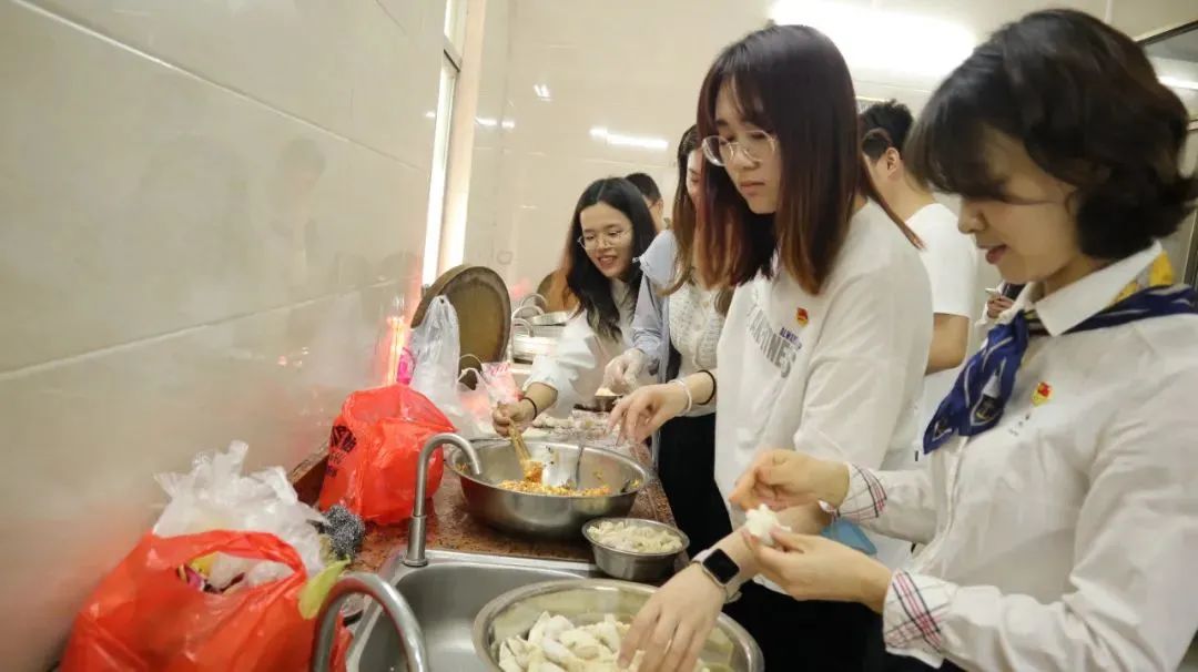 美高梅集团
所属丝纺集团开展学雷锋主题月系列活动 美高梅集团
所属丝纺集团开展学雷锋主题月系列活动