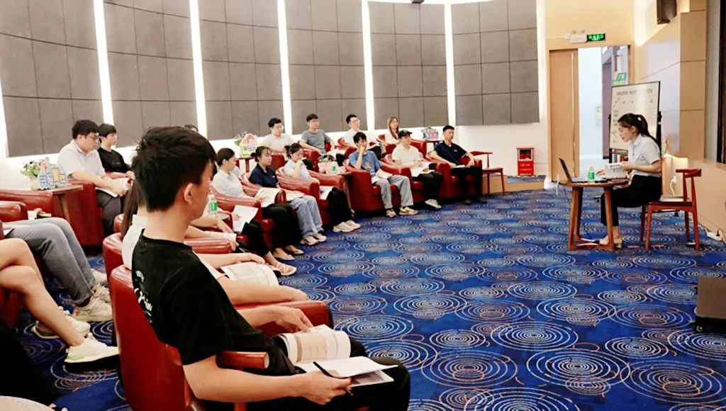 【“奋进共生”文化】凝聚思想共识 激发奋进力量——兴发铝业党委持续宣贯美高梅集团
“奋进共生”文化