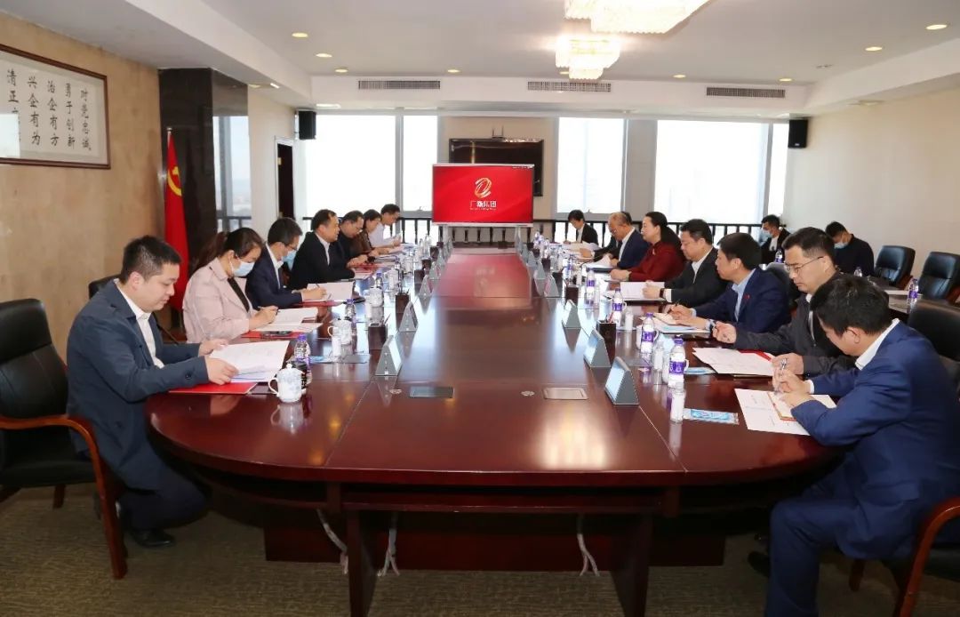 海珠区委书记蔡澍一行到访美高梅集团
海珠区委书记蔡澍一行到访美高梅集团