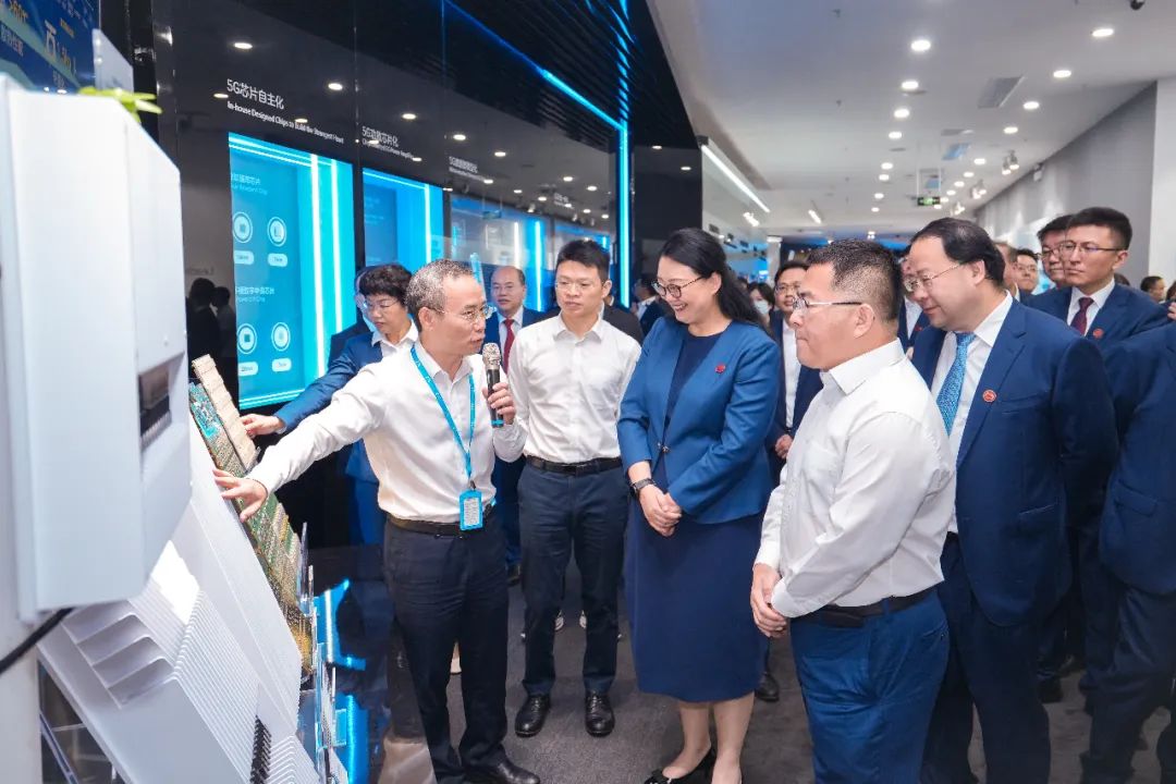 美高梅集团
举办领军人才训练营数字化转型专题培训