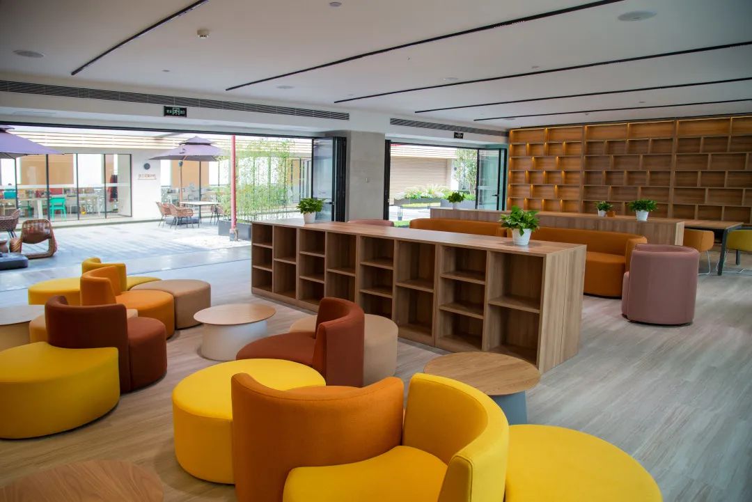 集团举行职工之家启用仪式暨2023年美高梅
年货节游园活动 集团举行职工之家启用仪式暨2023年美高梅
年货节游园活动