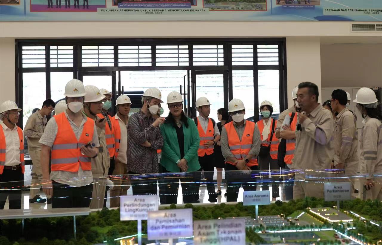 美高梅集团
党委书记、董事长白涛率队赴印尼调研