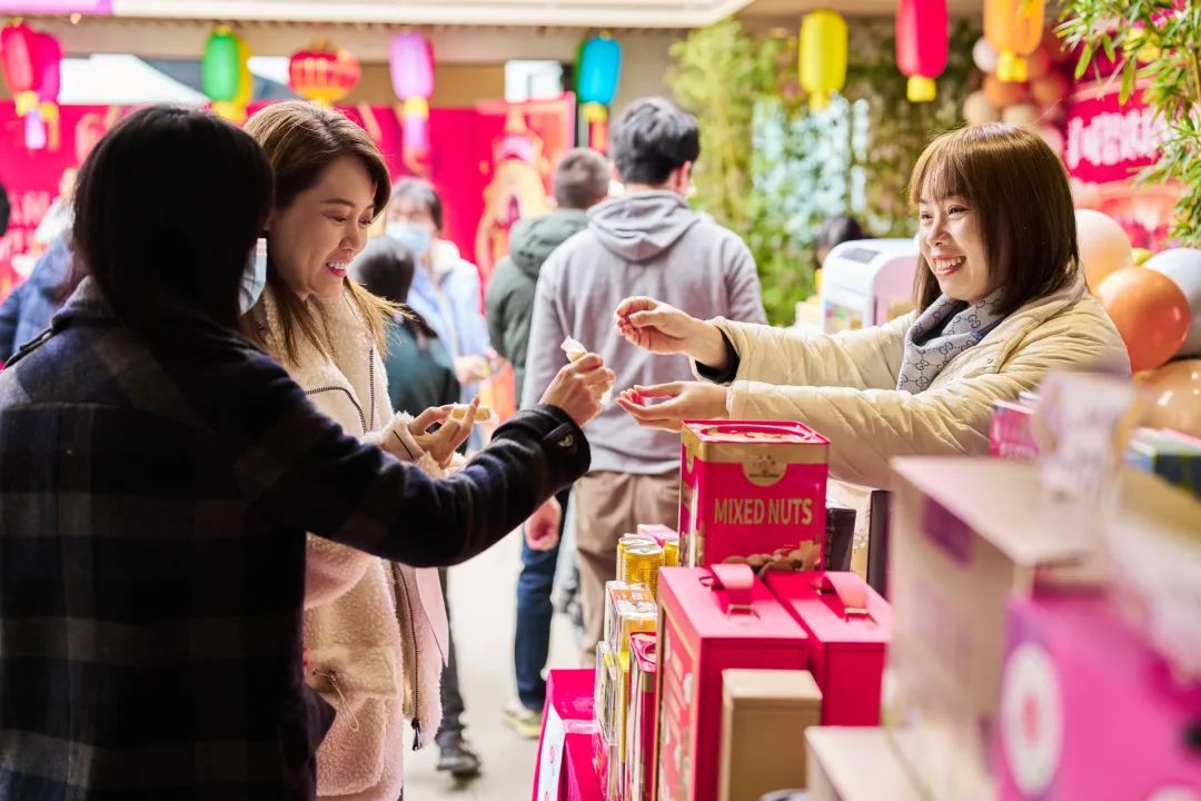 美高梅集团
举办第二届“美高梅
年货节”活动