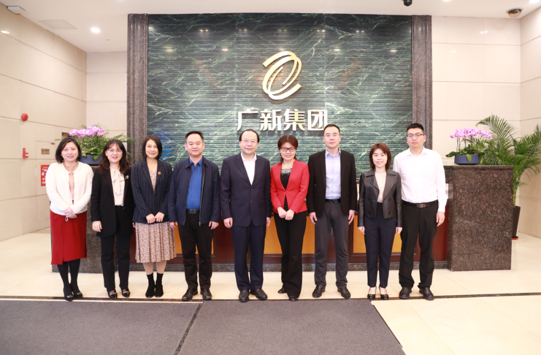 进出口银行广东省分行党委书记、行长刘亚一行到访美高梅集团
进出口银行广东省分行党委书记、行长刘亚一行到访美高梅集团